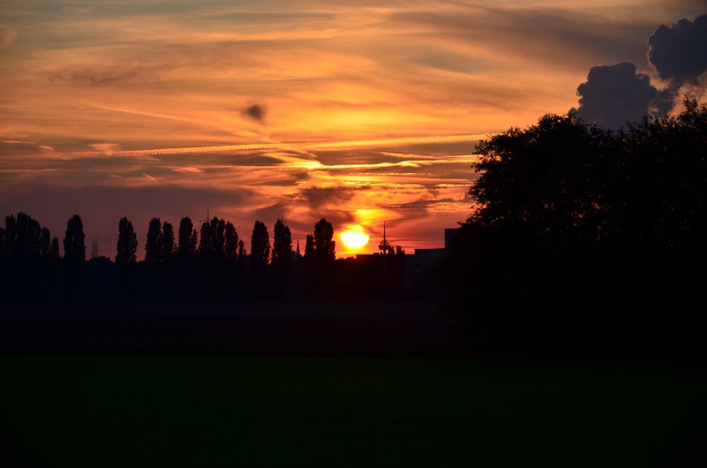 Sundown over Kölle