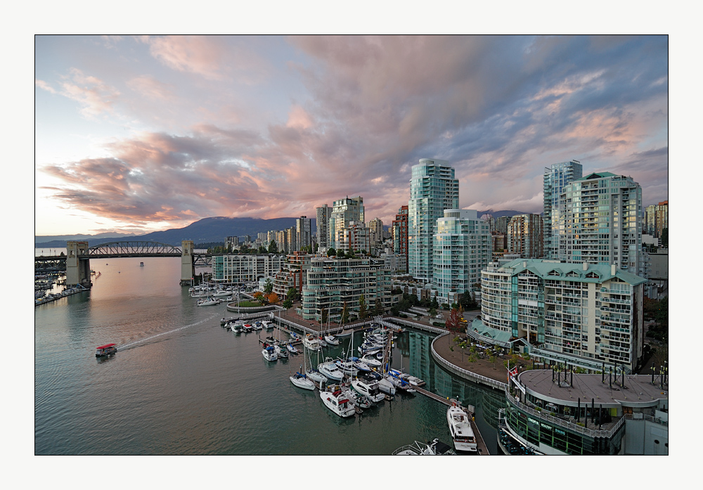 [ Sundown over Vancouver ]