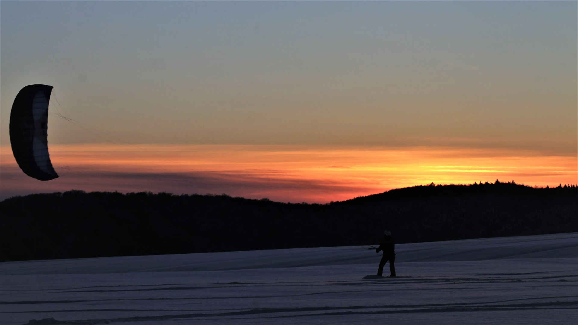 Sundown Snow Kite