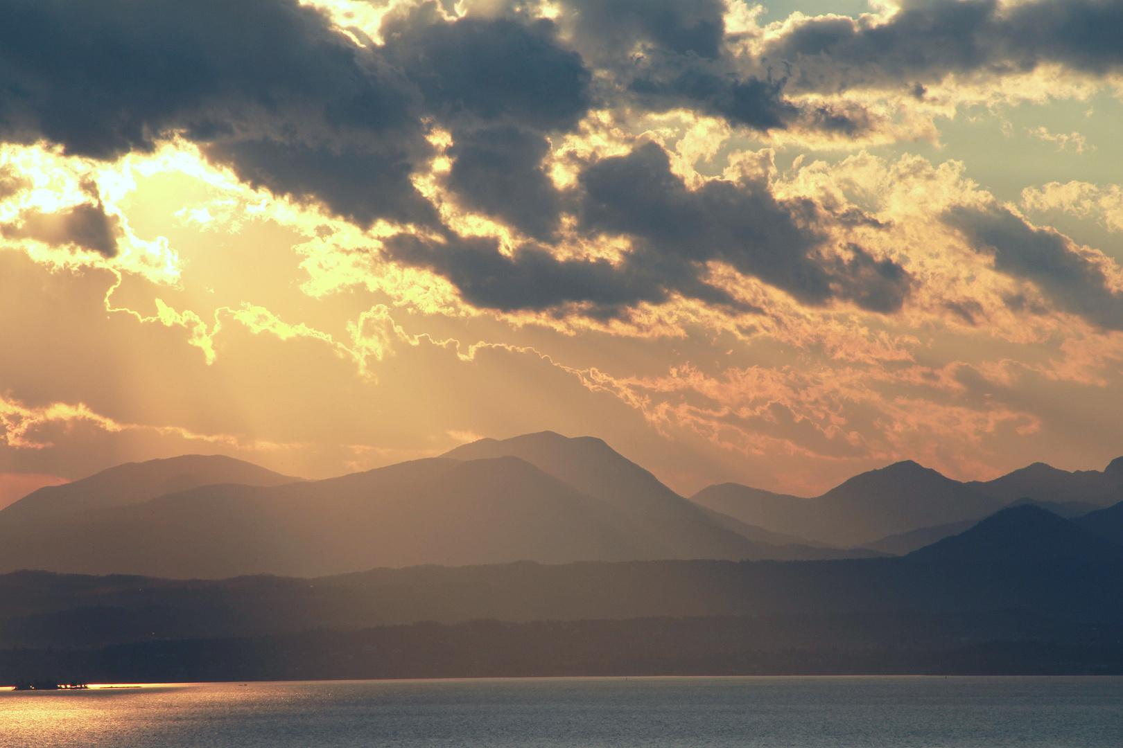 Sundowner am Gardasee