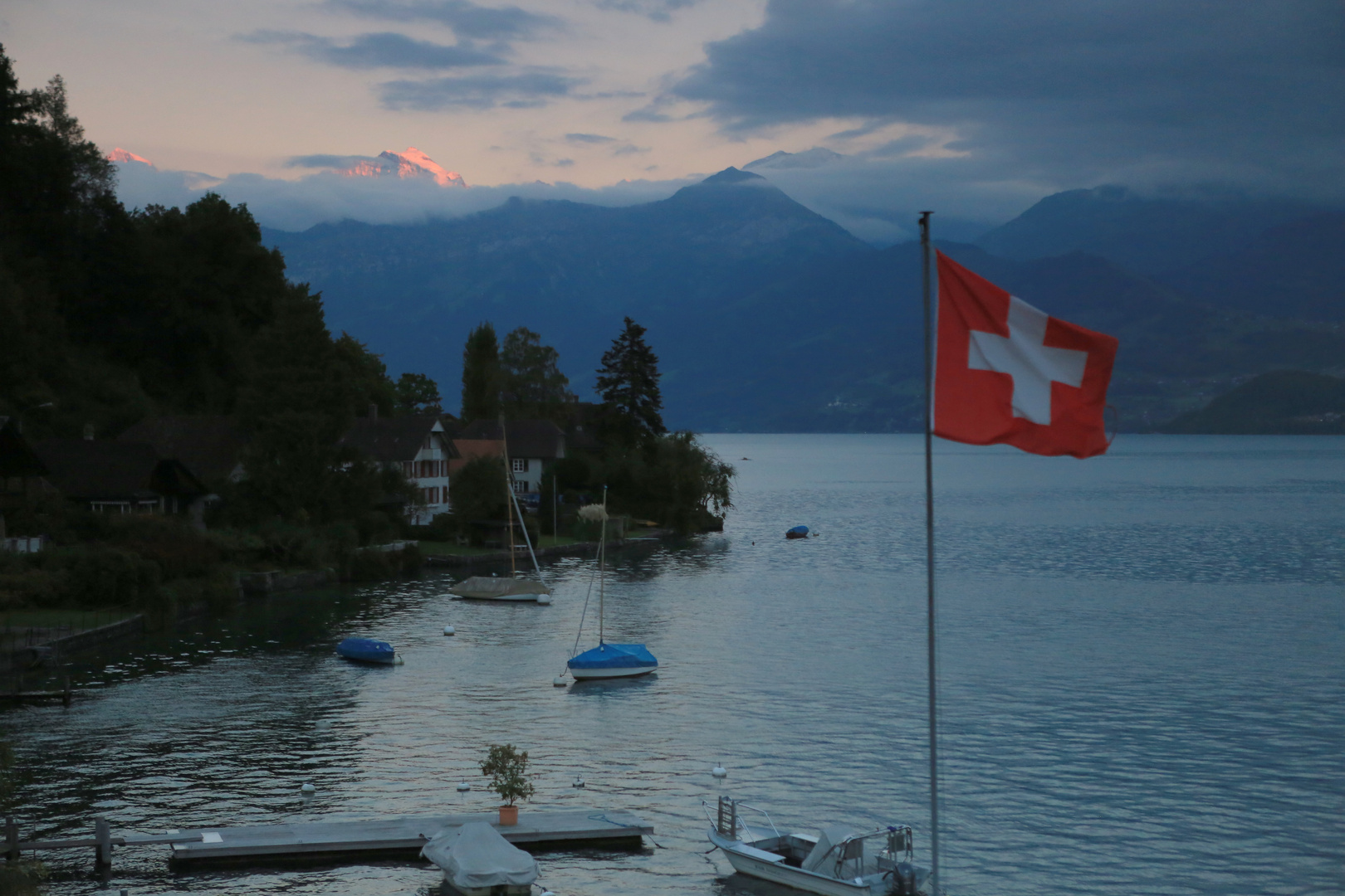 Sundowner auf Schweizer Art Foto &amp; Bild | sonnenuntergang, landschaft ...
