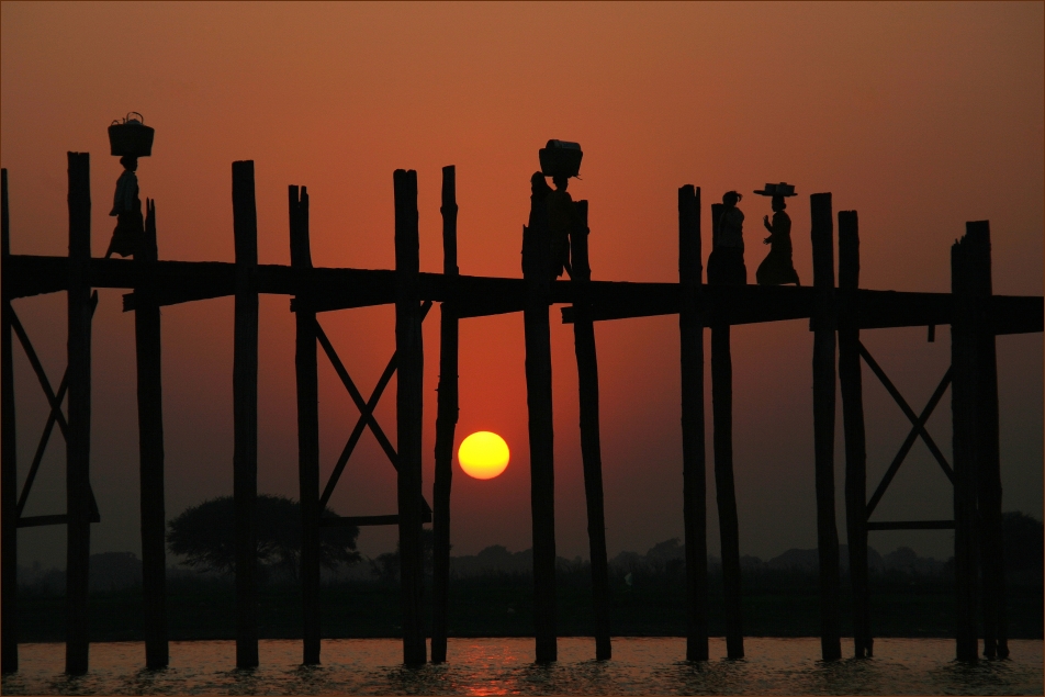 Sundowner in Myanmar