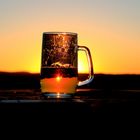 Sundowner mit Bier in Afrika
