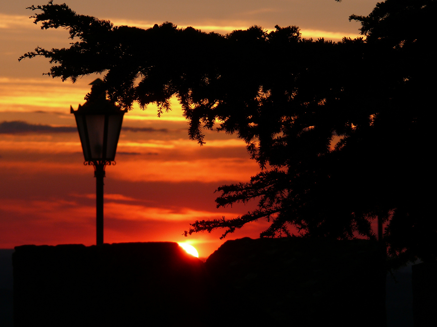 sundown/sunset in san marino