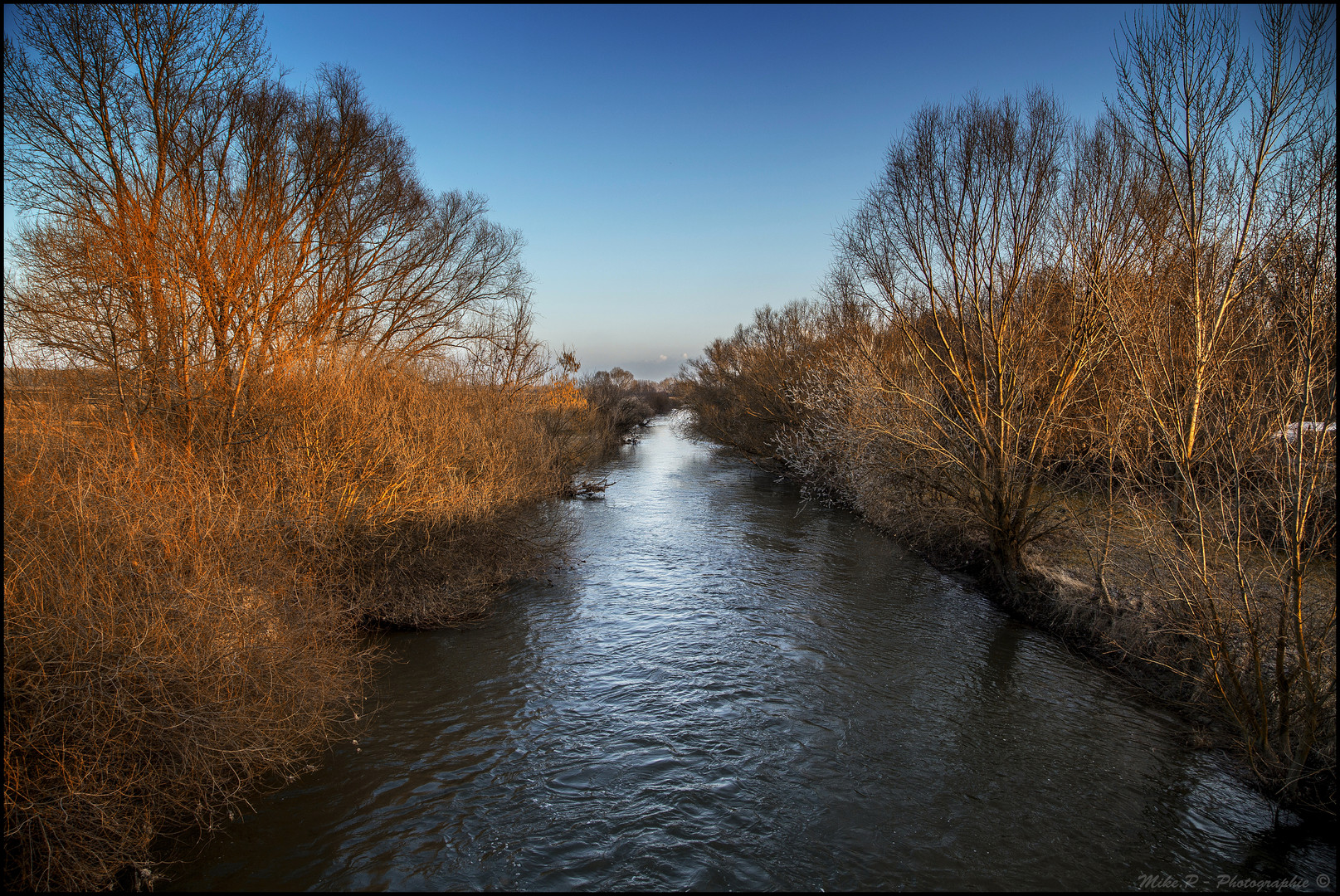 SUNLIGHT RIVER