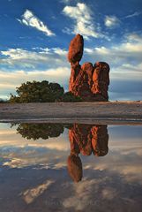 *** SUNNY BALANCED ROCK ***