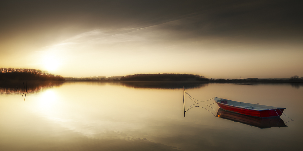 Sunny red boat