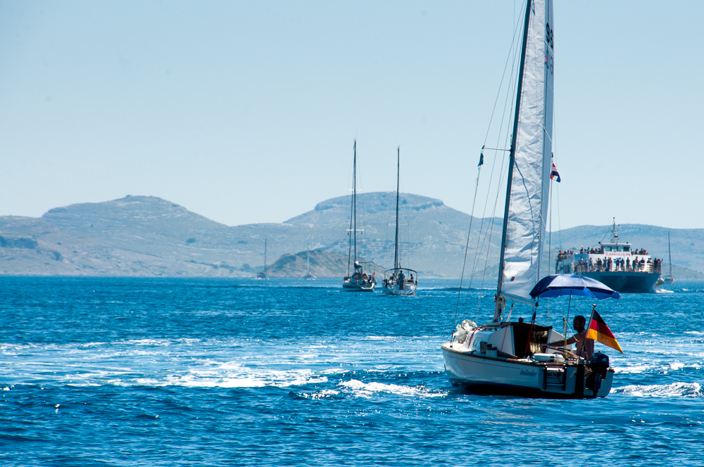 Sunny Sailing