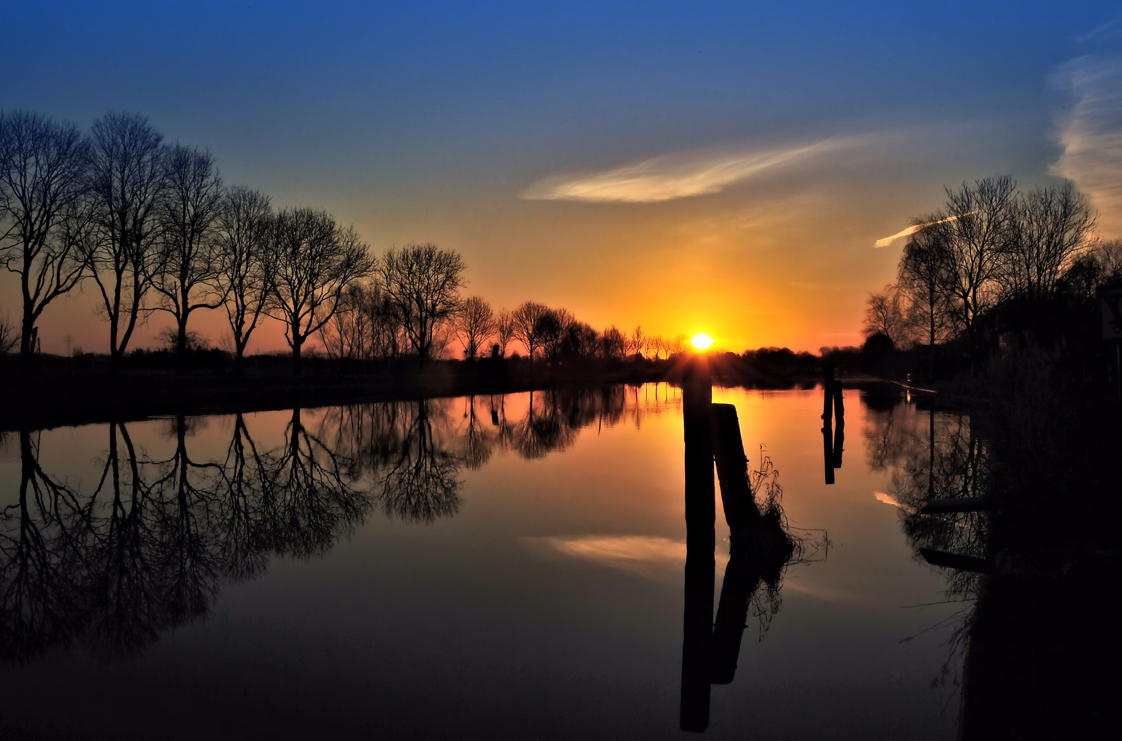 Sunrise am Kanal