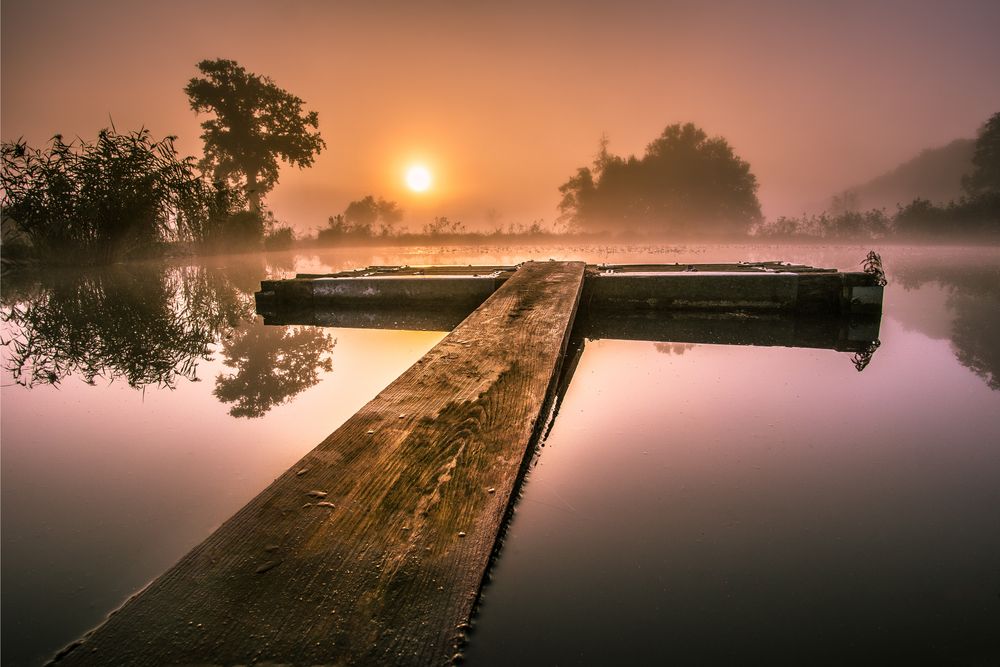 Sunrise am lake