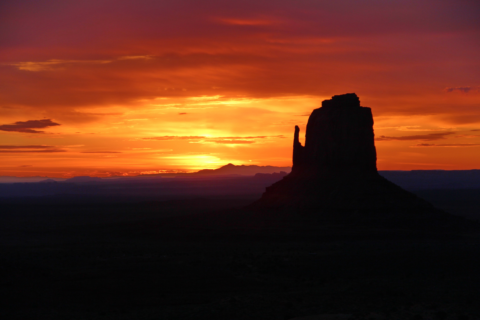 Sunrise am Monument Valley