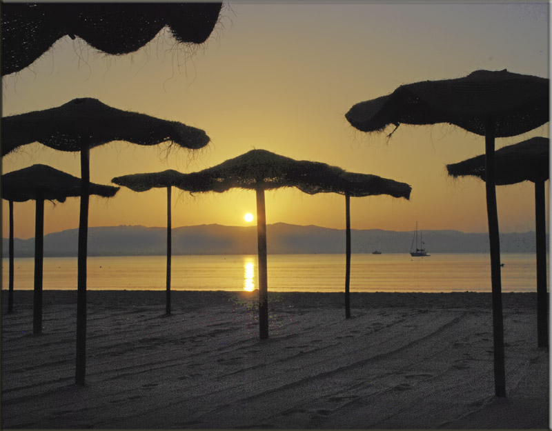 Sunrise and plage of Poetto