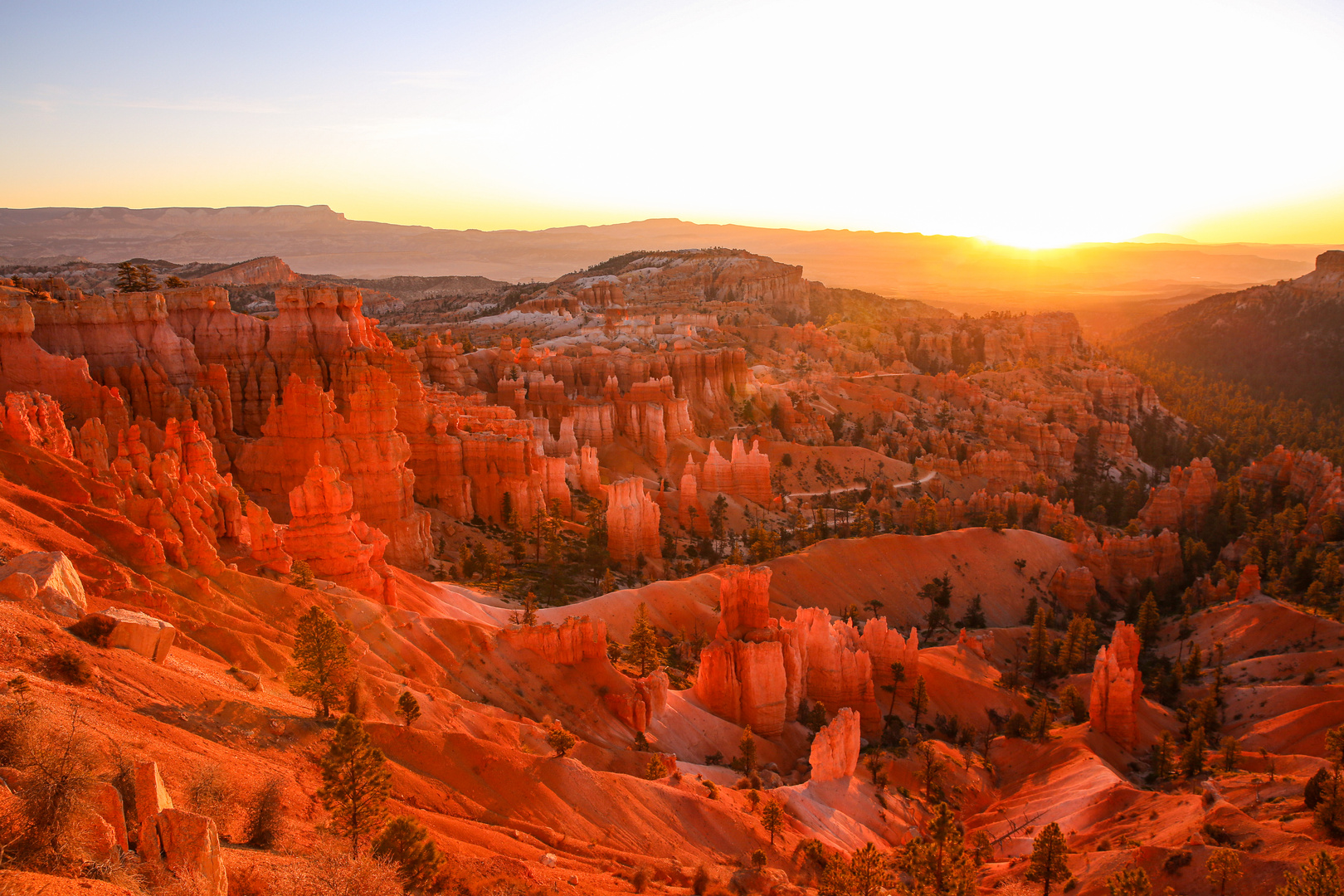 Sunrise at Bryce 