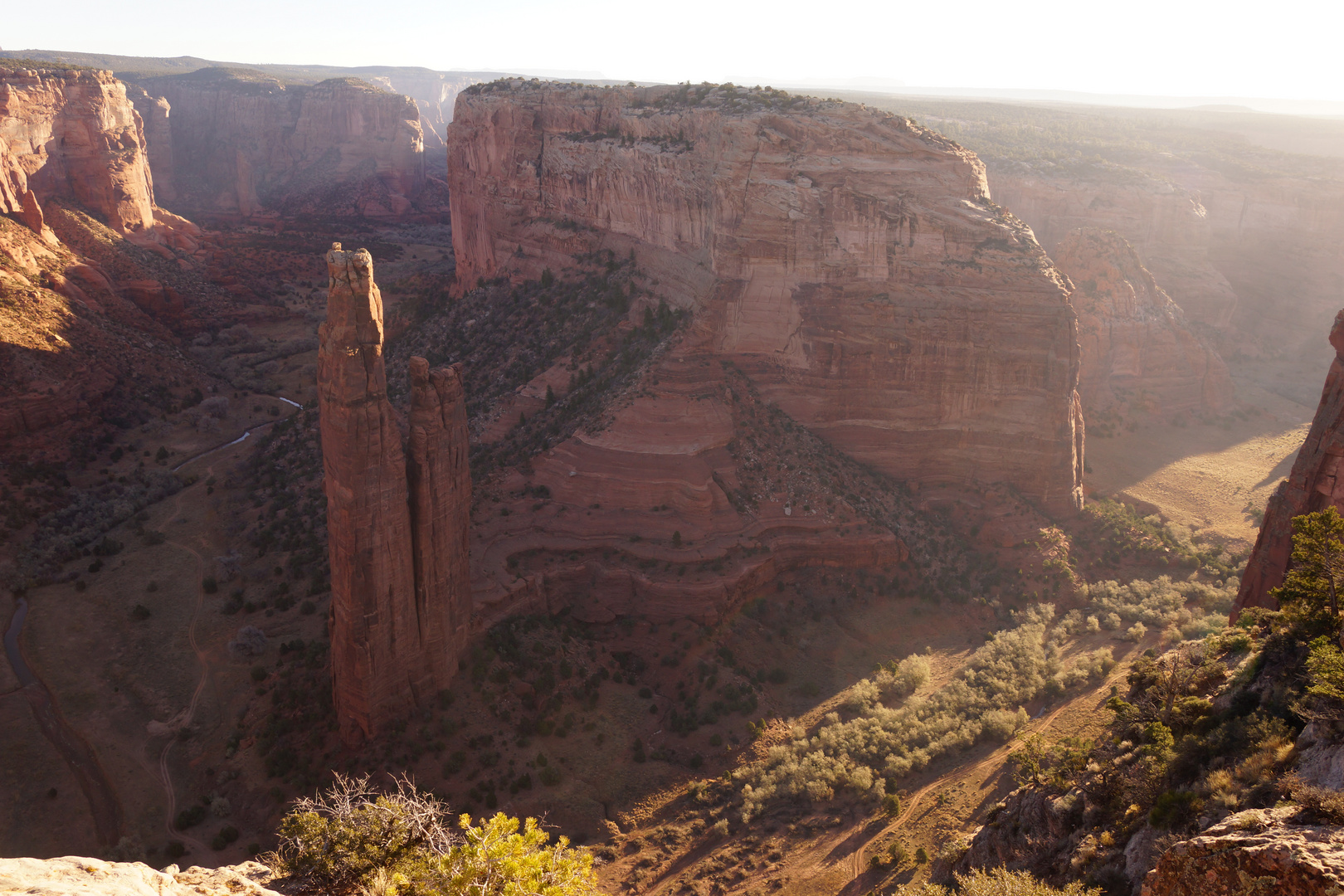 Sunrise at Canyon de Chelly - Spider Rock