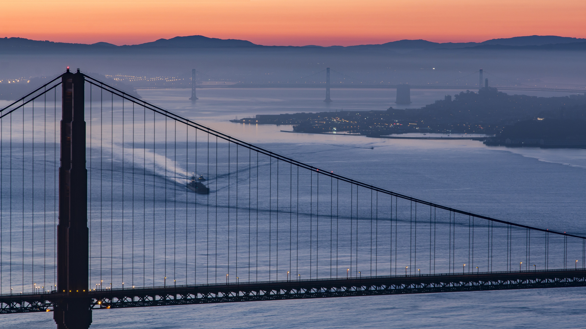 Sunrise at Golden Gate Bridge