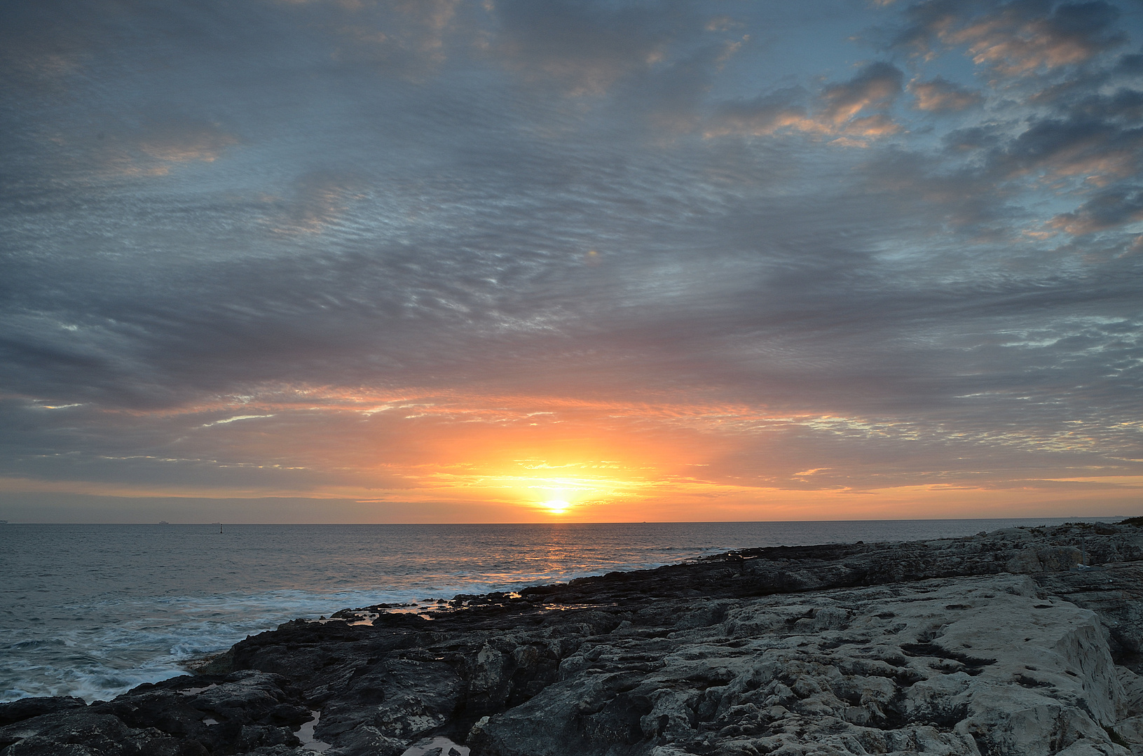 Sunrise at Paceville / Sonnenaufgang bei Paceville