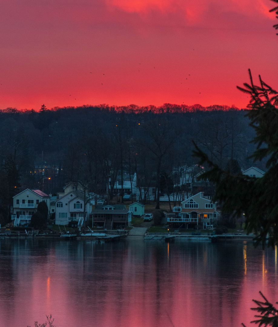 Sunrise at the lake