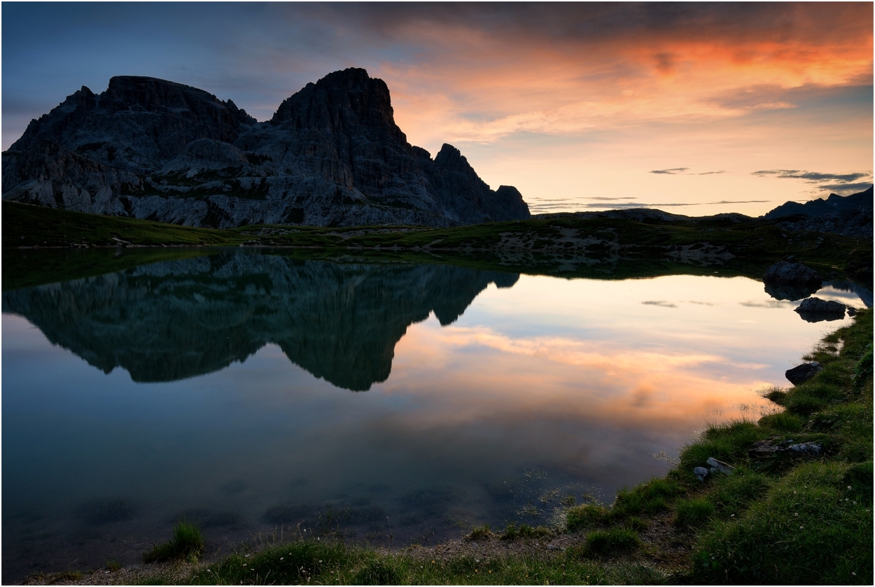 Sunrise at the small lake