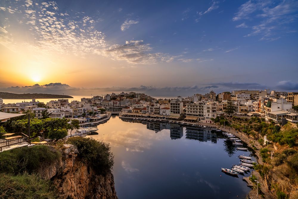 Sunrise in Agios Nikolaos 