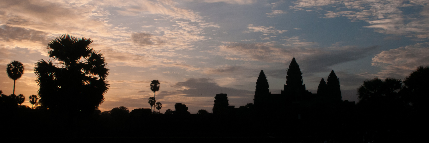 sunrise in angkor wat