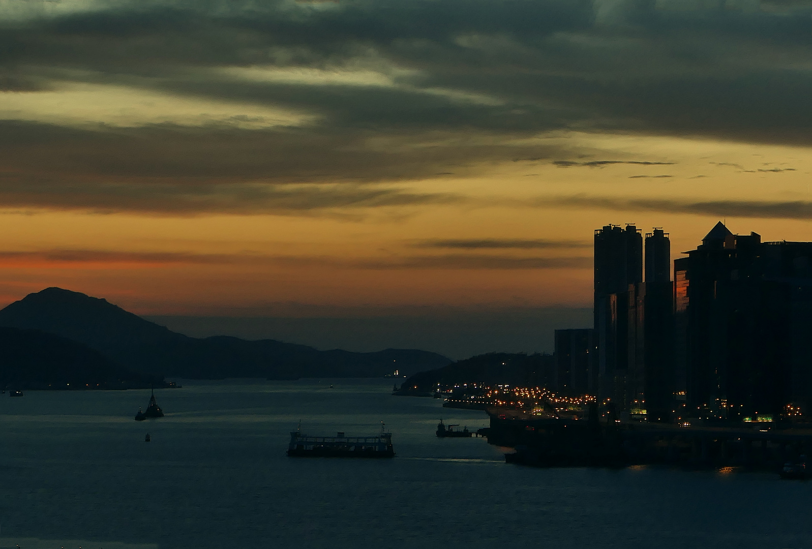 Sunrise in Hong Kong