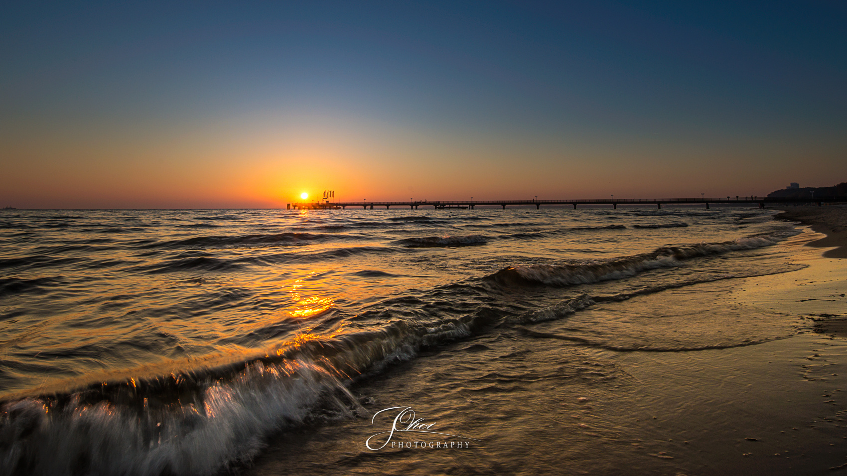  - Sunrise in Scharbeutz -