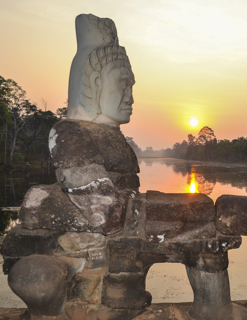 Sunrise in Siem Reap Angkor Thom