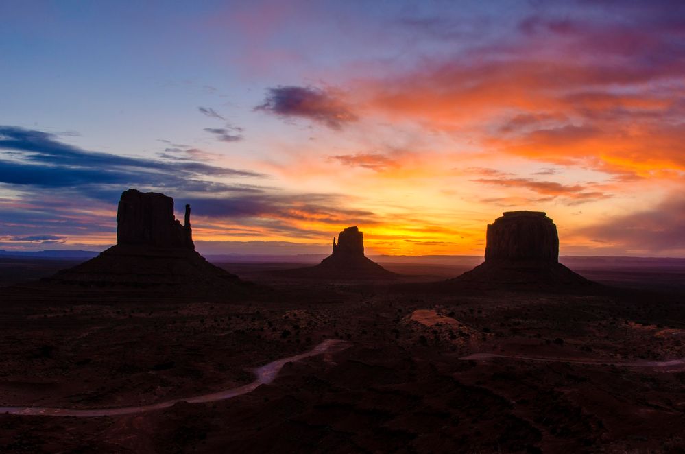 Sunrise Monument Valley