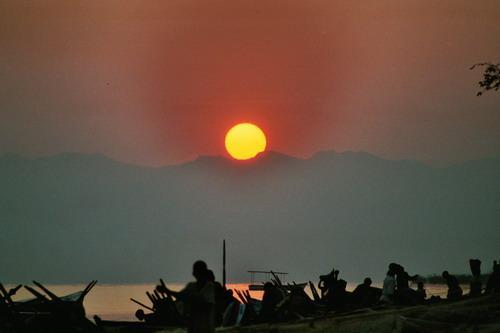 Sunrise on Lake Malawi/2003