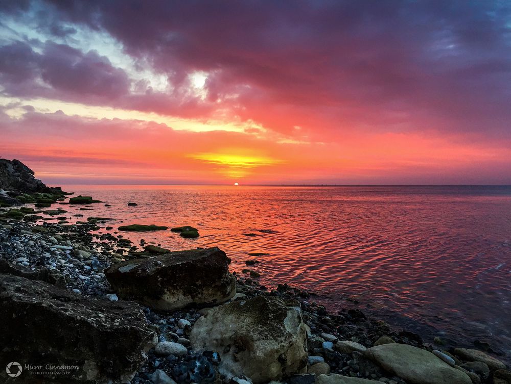 Sunrise on the beach (Stevns Klint)