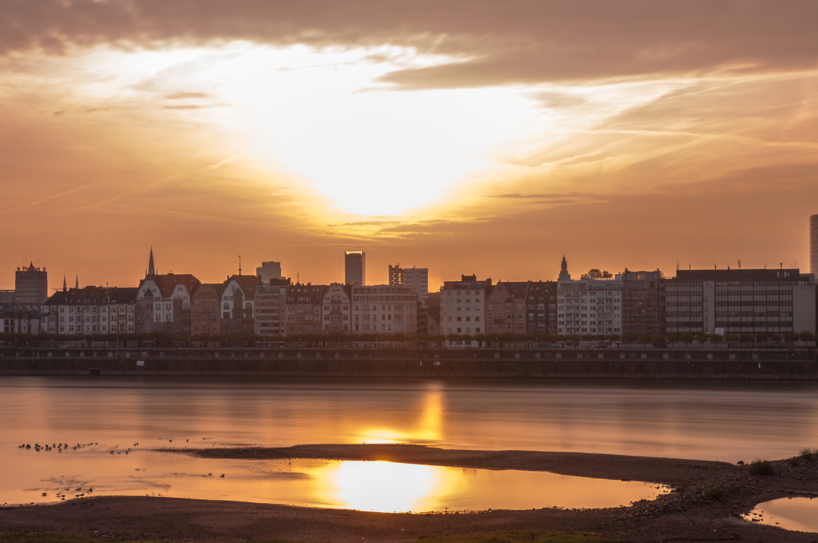 Sunrise over Düsseldorf