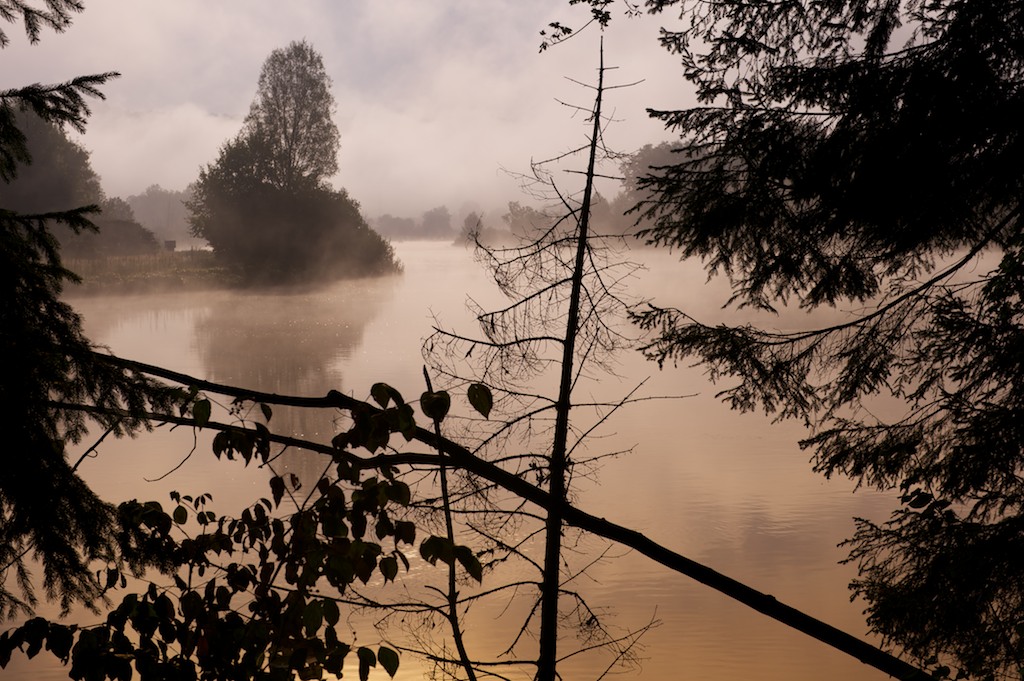 Sunrise over river Reuss