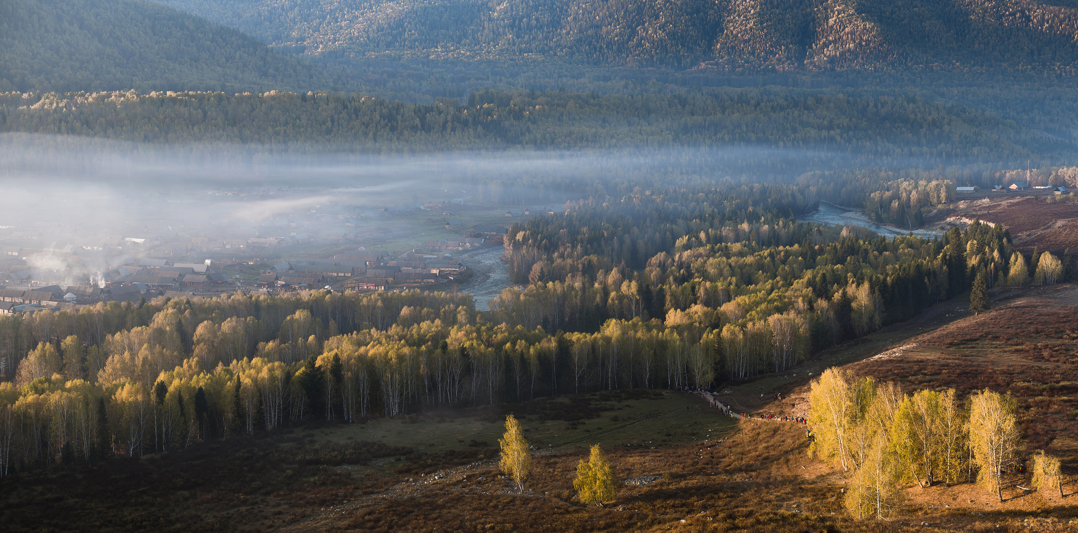 Sunrise over the village of Horm