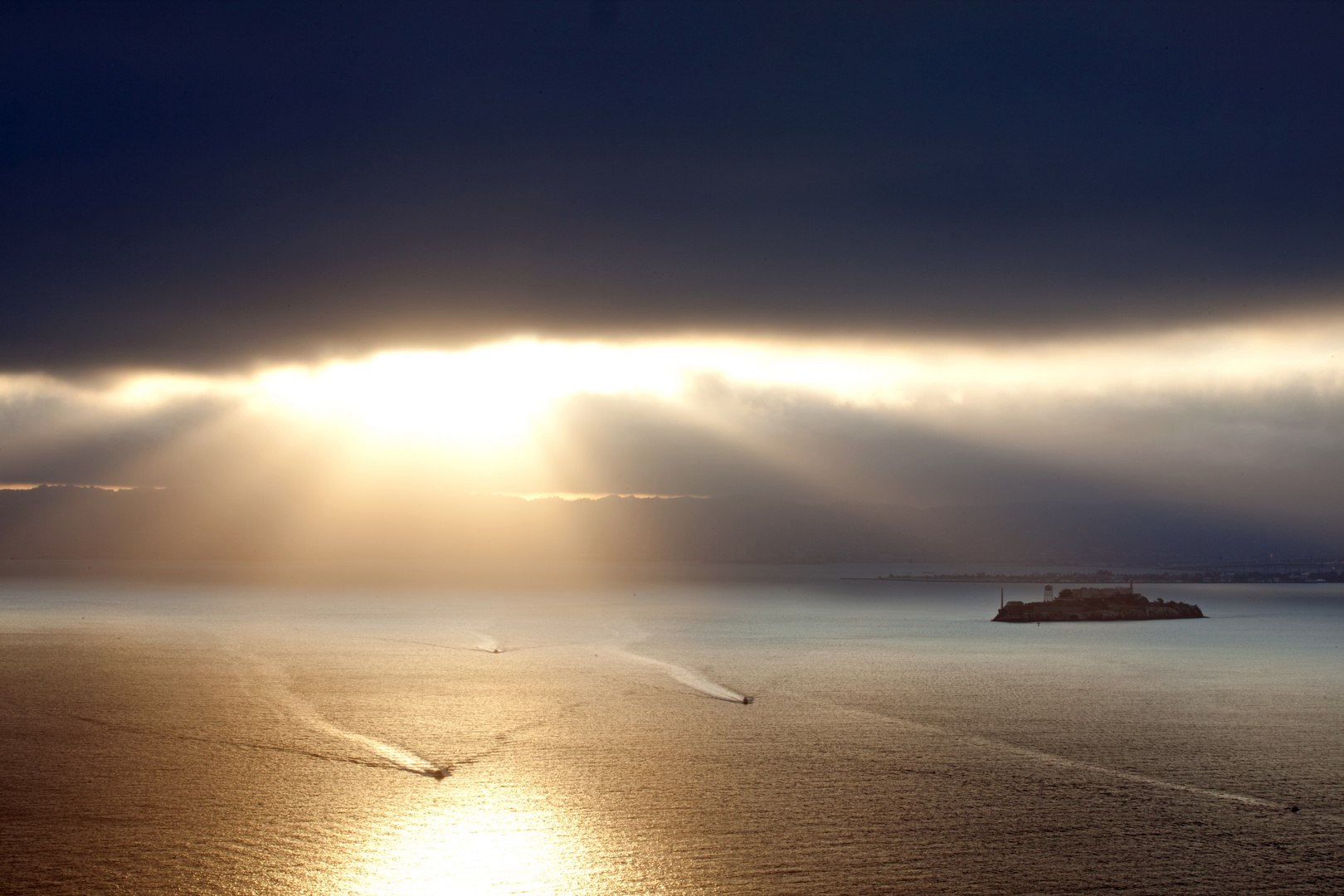 sunrise San Francisco bay - Alcatraz