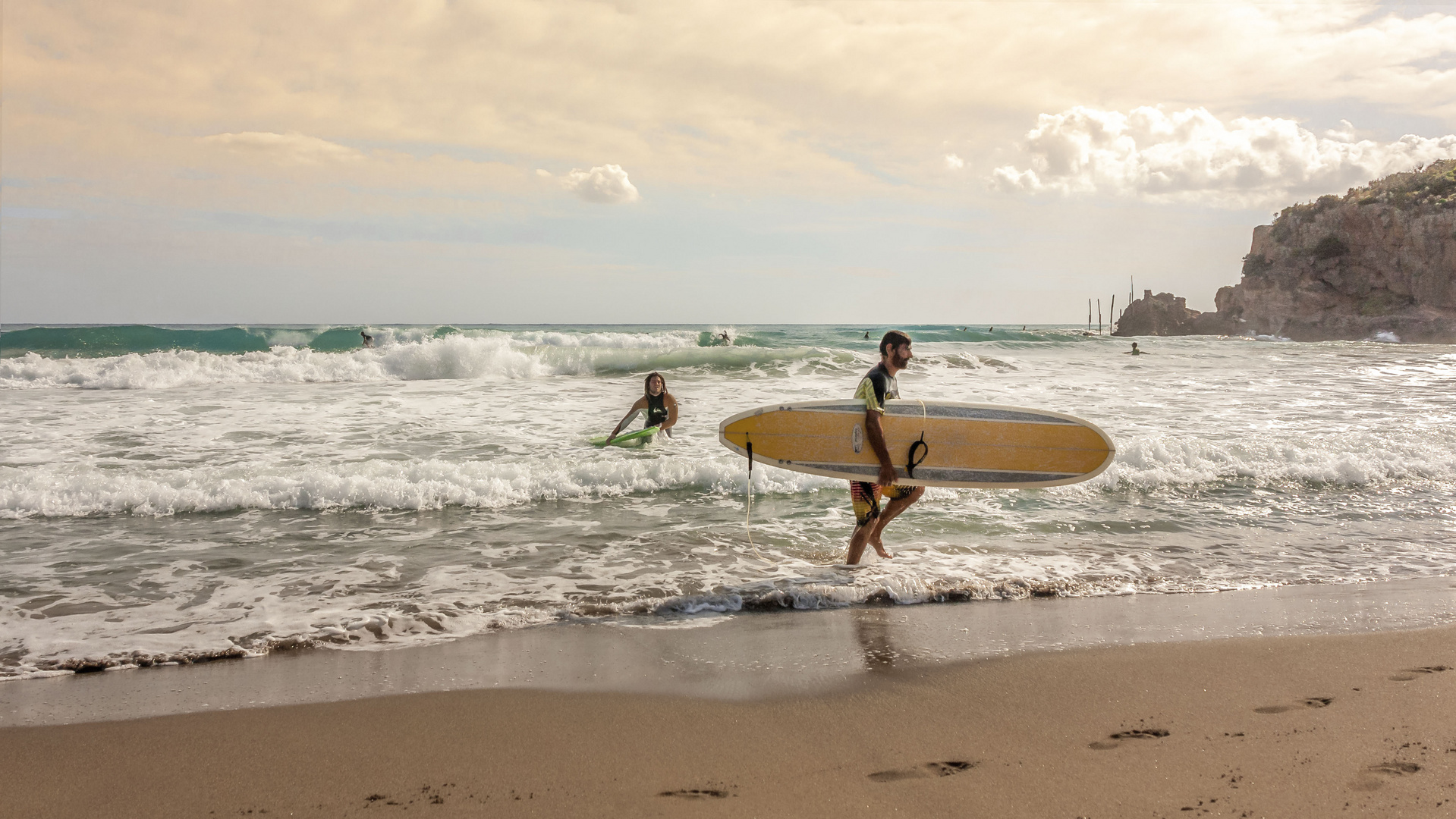 Sunrise surfín...