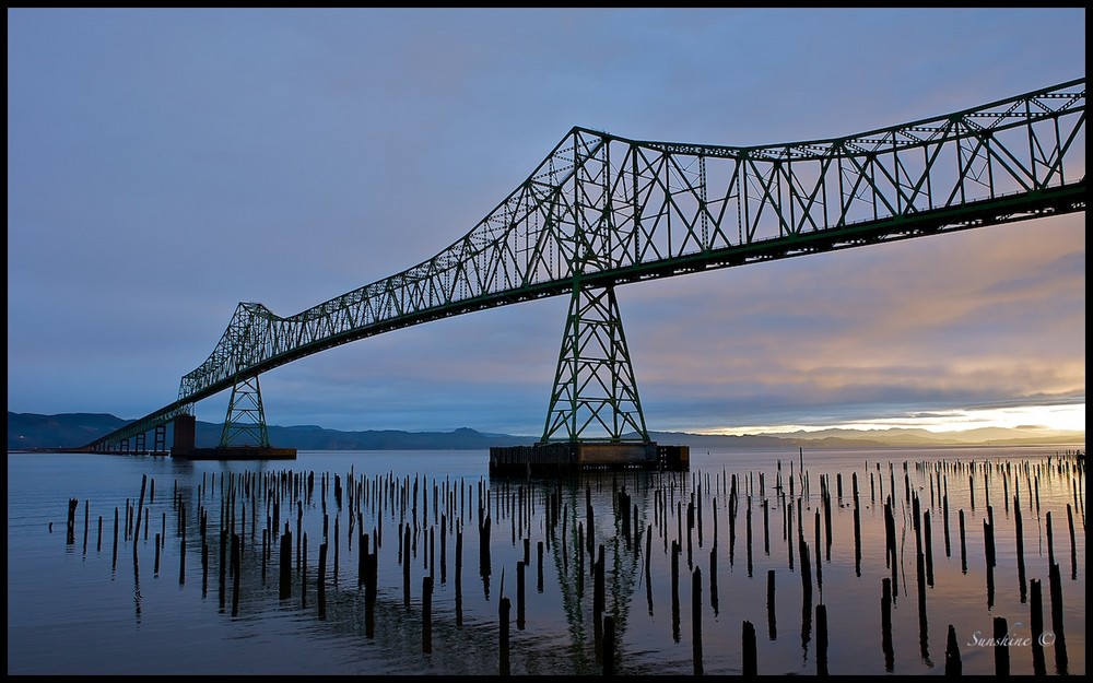 Sunrise&bridge