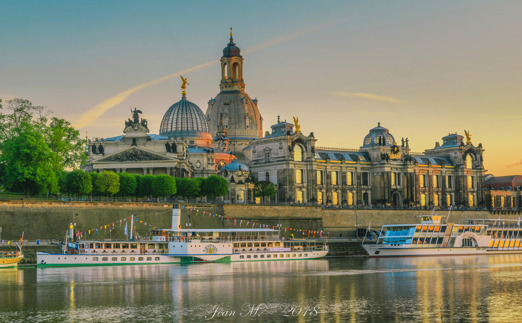 Sunset - About - Dresden