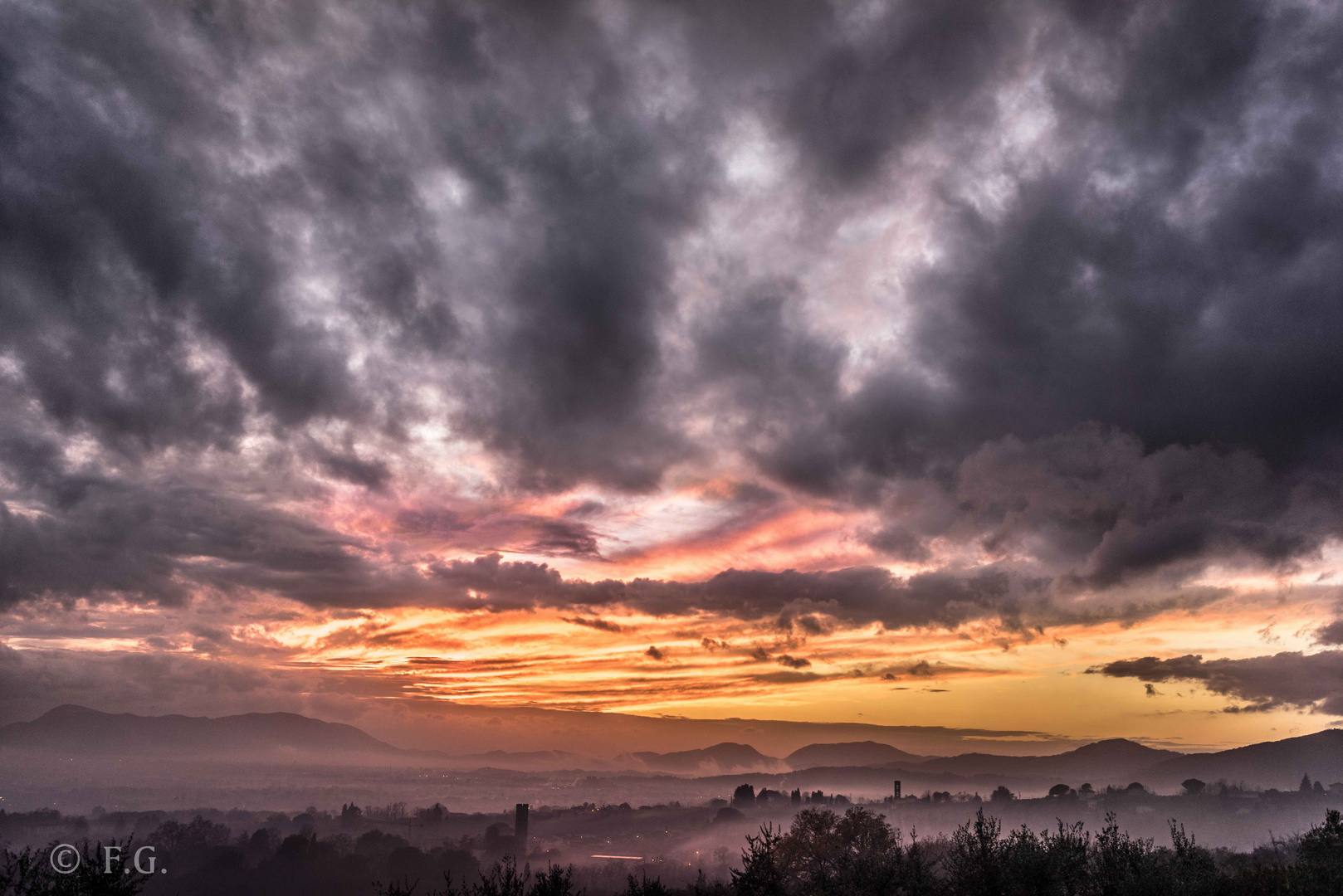 Sunset above Lucca