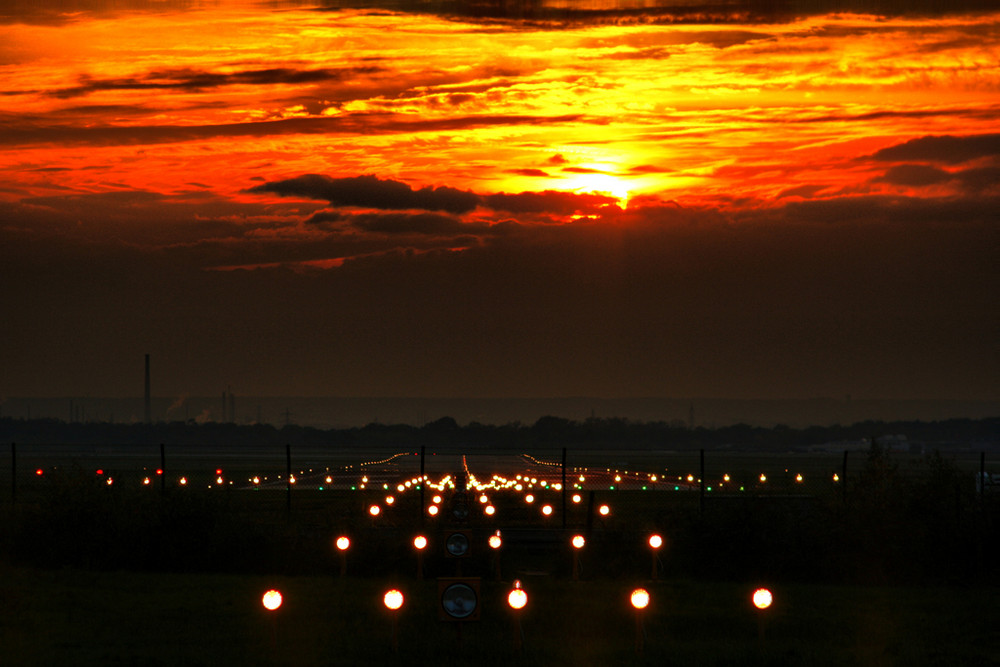 Sunset am Airport