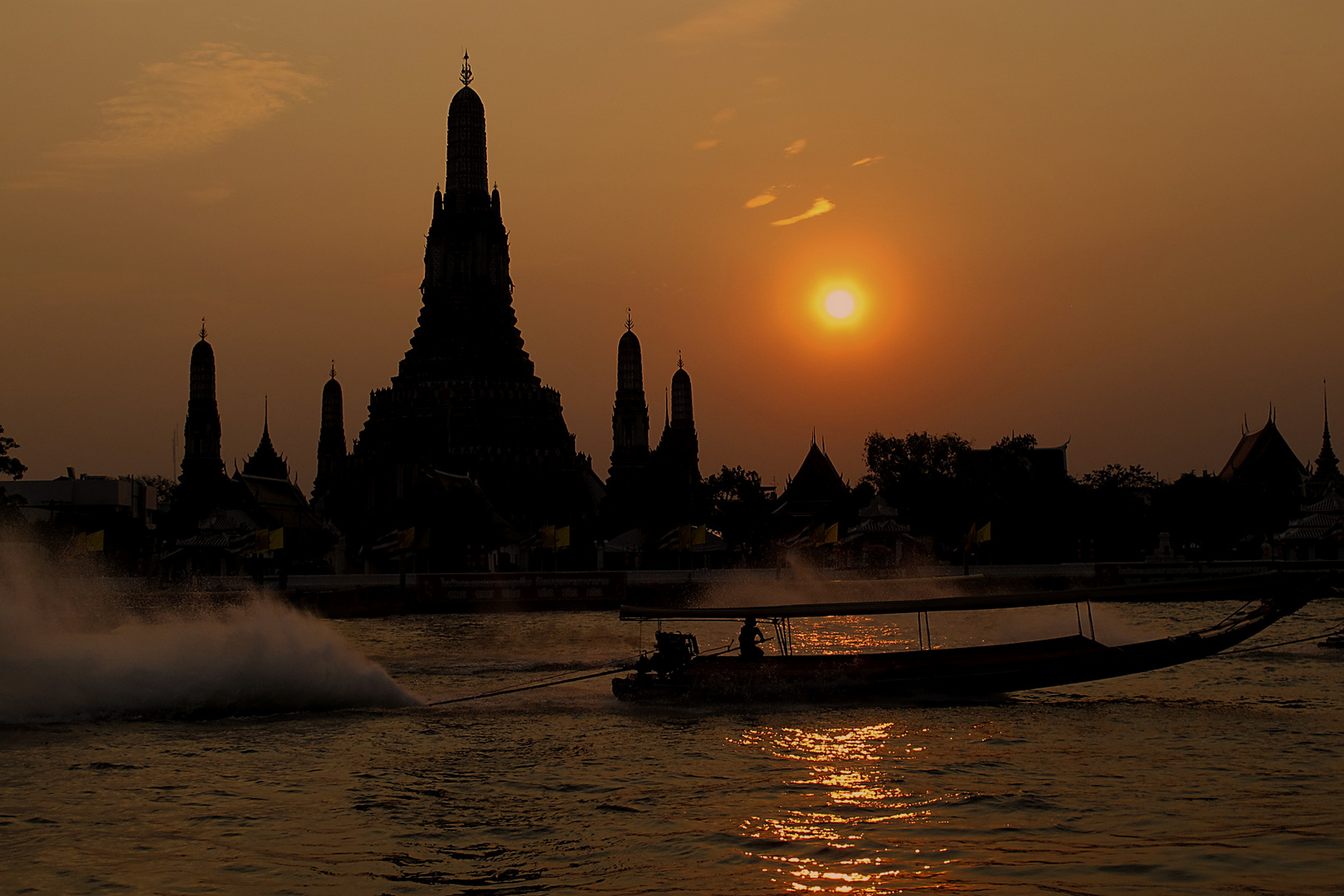 Sunset am Chao-Phraya-River