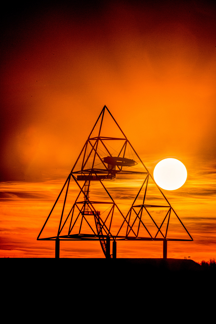 Sunset am Tetraeder in Bottrop