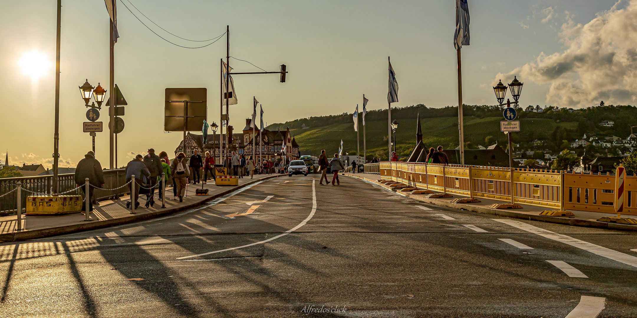 Sunset an der Mosel Brücke