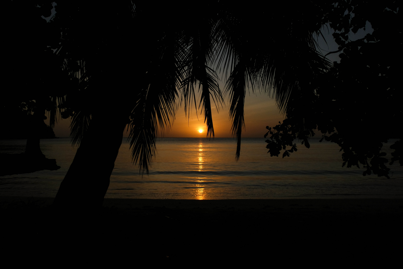 ..Sunset @ Anse Boileau...