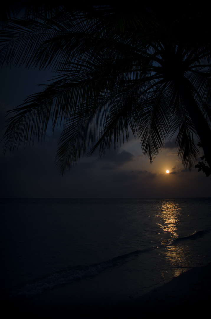 Sunset at Biyadhoo