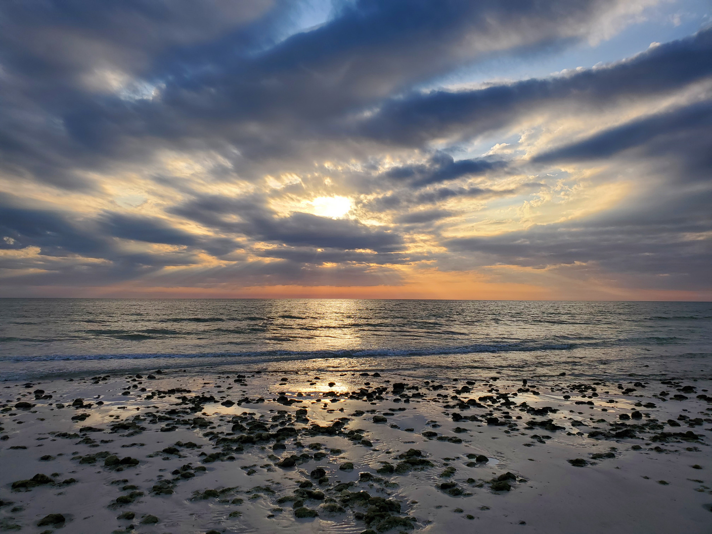 Sunset at Honeymoonisland 