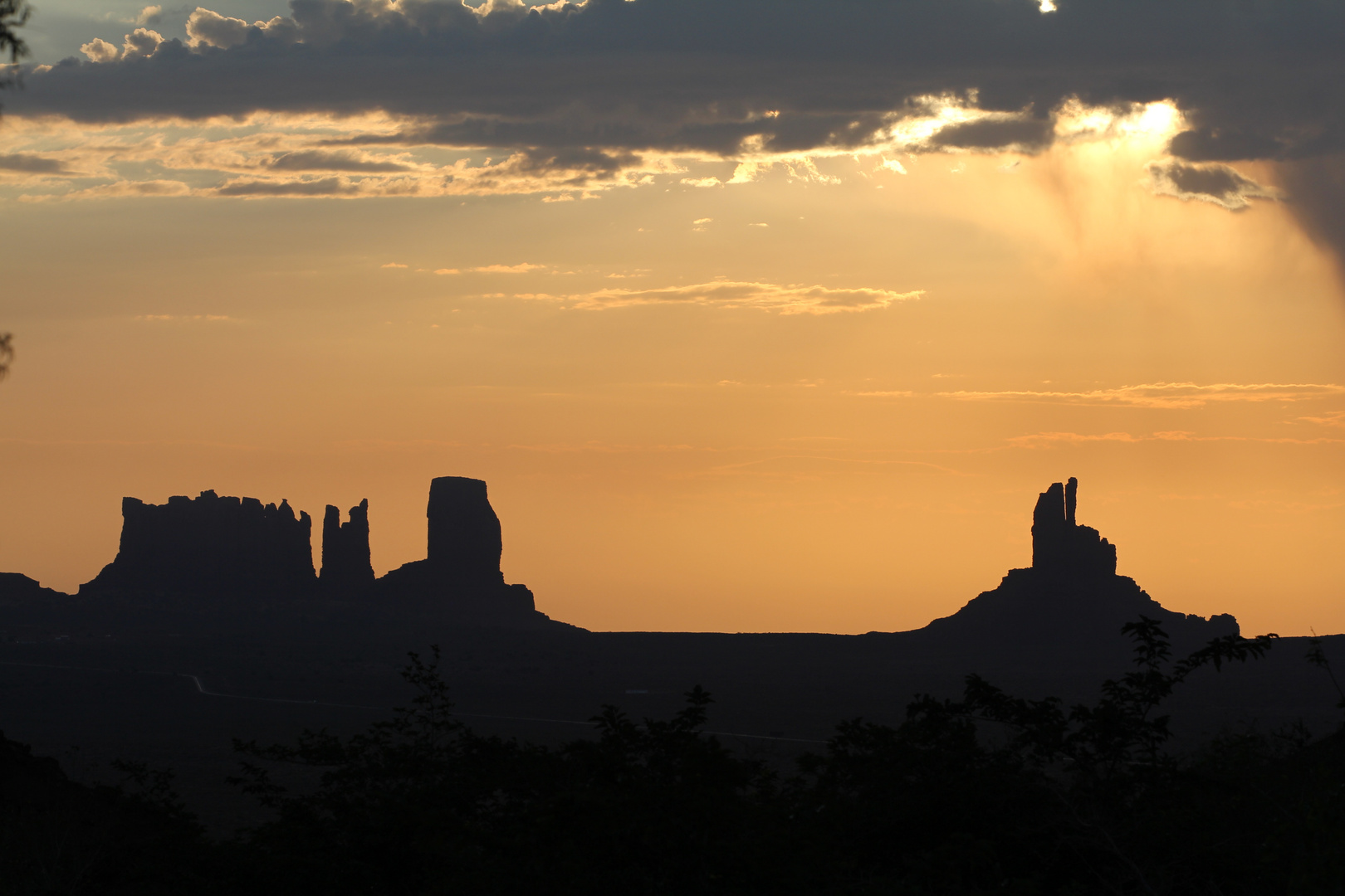 Sunset at Monument Valley / Goulding Campsite