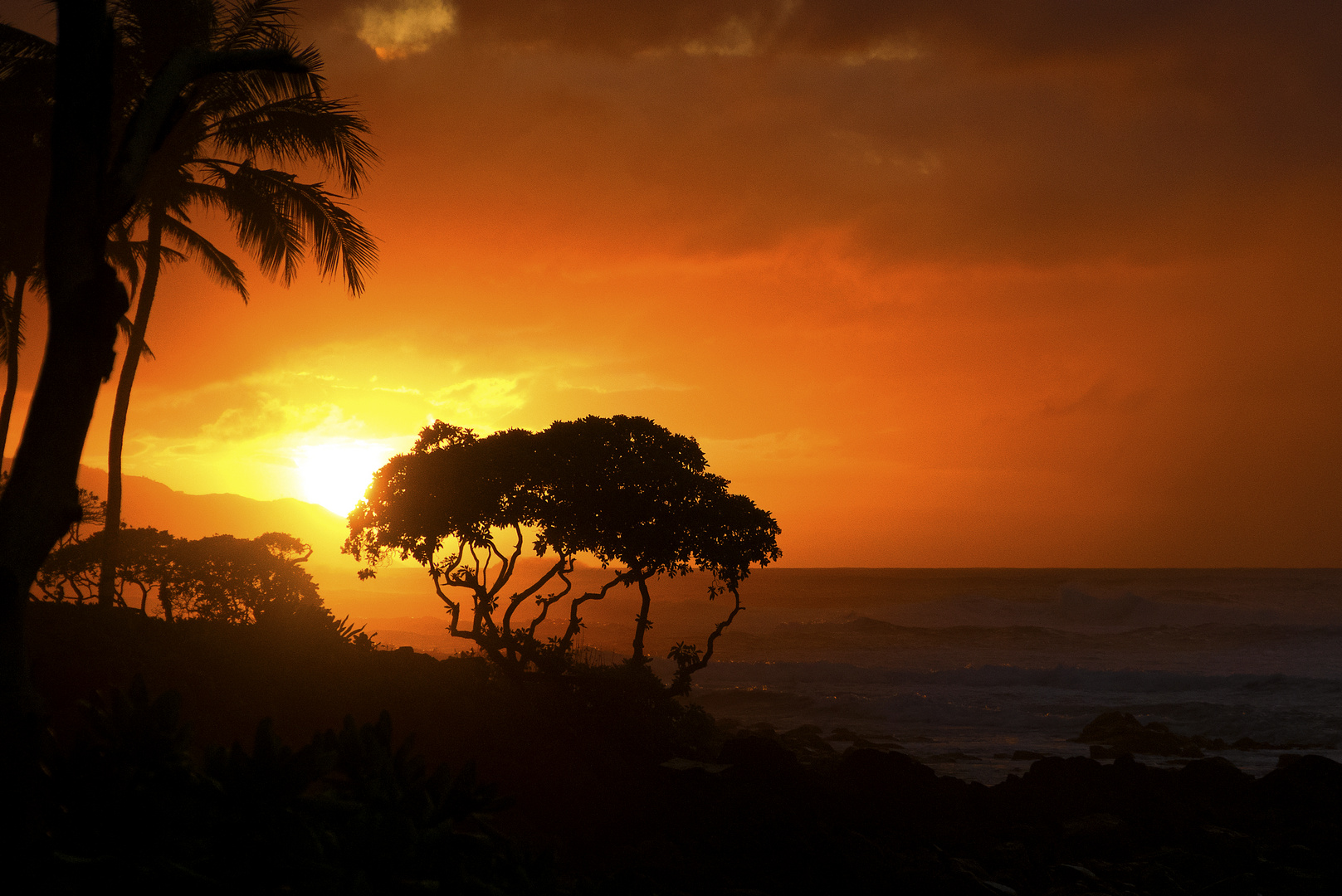 Sunset at Oahus North Shore