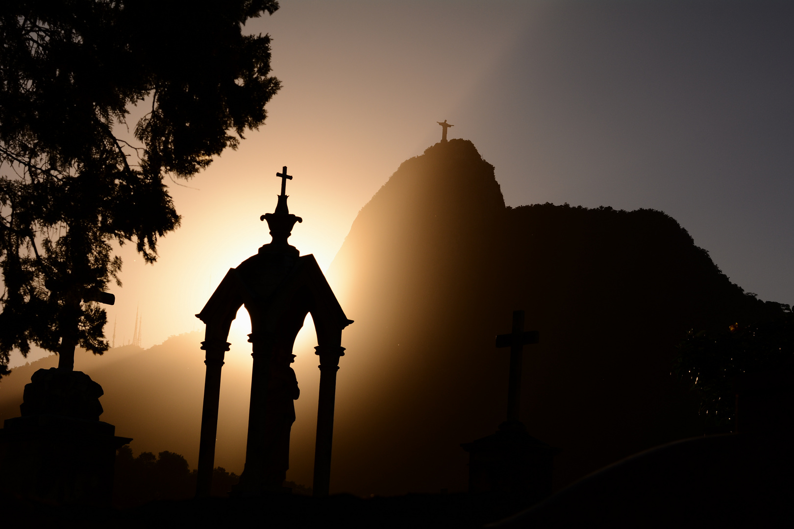 sunset-at-the-Corcovado-Rio-de-Janeiro-series-phylosophy-of-light