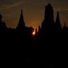 Sunset at Wat Chaiwatthanaram