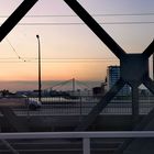 sunset auf Brücke p-21-56-col